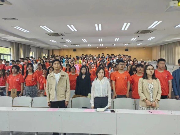 会议由杨放敏主持