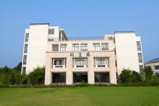 列表适合快速定位