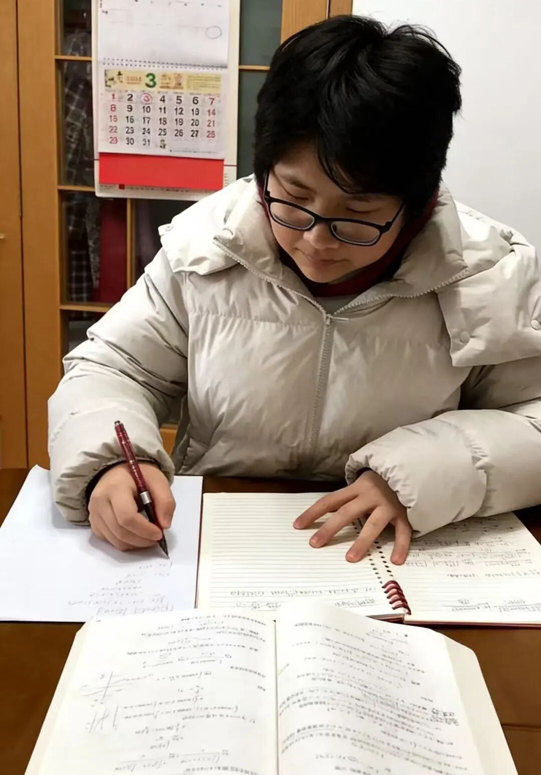 周三的竞秀北楼阶梯教室